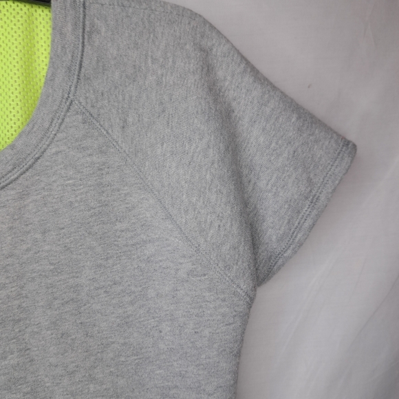 VSX SPORT Women's Grey/Green Mesh Back Short Sleeve Top MEDIUM - Picture 4 of 9